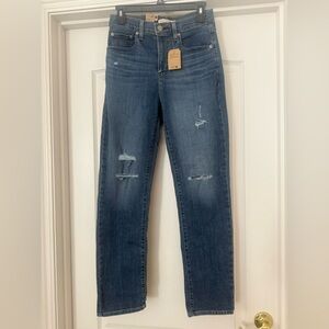 Women's Levi's 724 High Rise Straight Size 28x30 NWT Distressed Medium Wash